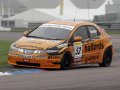 Gordon Shedden. BTCC Thruxton 2007 (&copy; PSP Images)