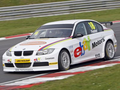 #18 Nick Foster (GBR). West Surrey Racing. BMW 320si. 2011 British Touring Car Championship  (&copy; PSP Images)