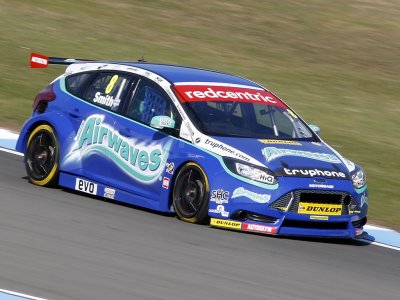 Árón Smith. BTCC Donington Park 2013 (&copy; PSP Images)