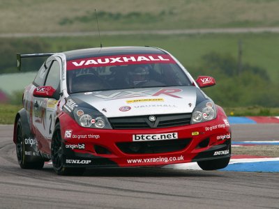 Yvan Muller. 2005 Thruxton  (© PSP Images)