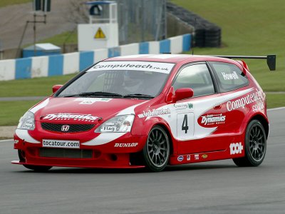 Gareth Howell. 2004 BTCC Media day (© PSP Images)